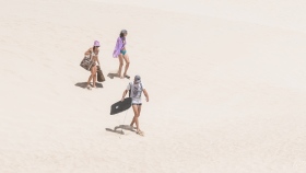 Im weisen Sand: Dunas de Corralejo auf Fuerteventura