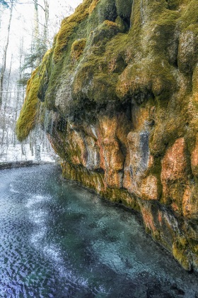 Kalktuffquelle im Winter