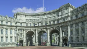 London 124 Admirality Arch
