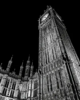London 131 Big Ben in schwarzweiss