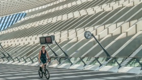 Mit dem Fahrrad durch den Bahnhof