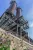 Industriemonument mit Blumen